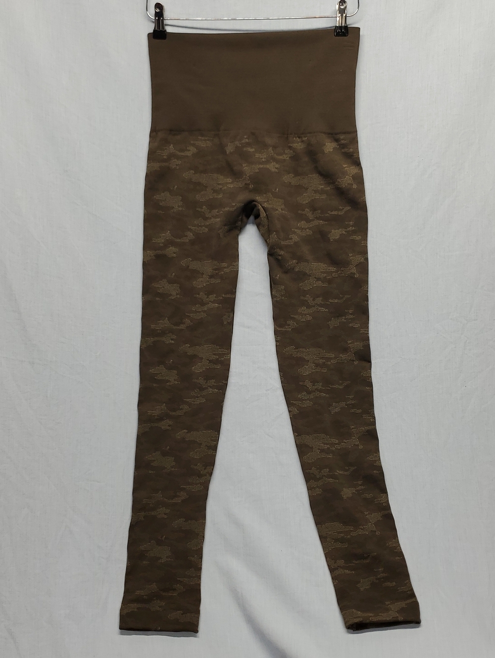 French Laundry Olive Camo High-Waist Leggings #261